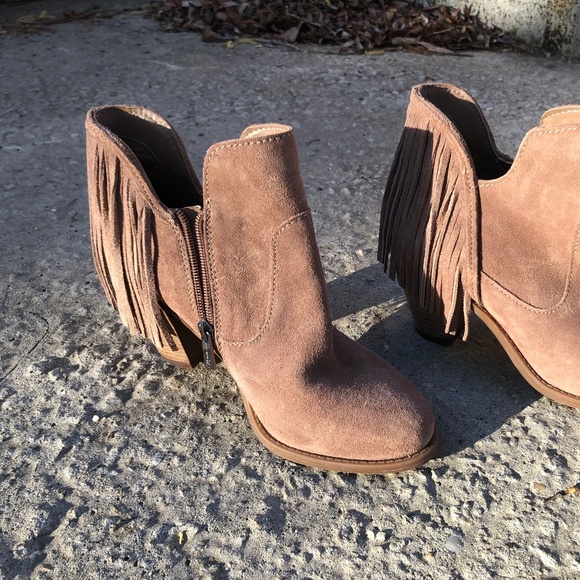 Jessica Simpson low heel boots - Picture 1 of 5